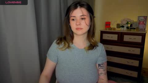 mili online show from 04.17.26