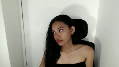 cutiee_lily2 online show from 05.27.26