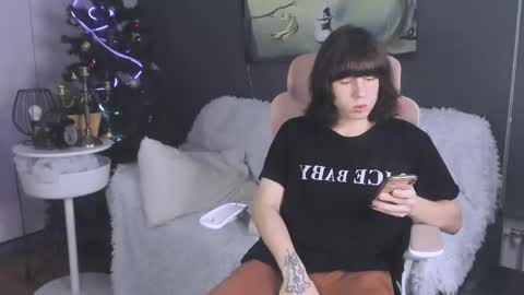 cutiekai_ online show from 01.10.26