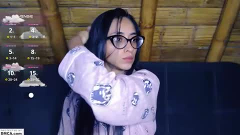 Snapshot of cutte_kitty_ chatting on 05.08.26 miss ari online show from 05.08.26