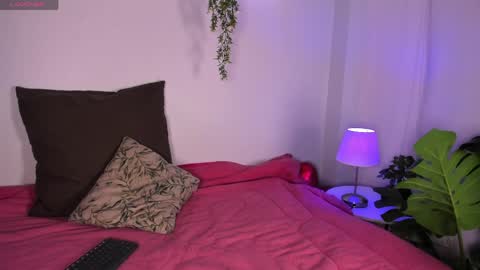 Laura online show from 03.28.26