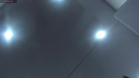 Laura online show from 04.14.26