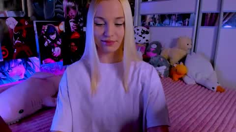 Nora online show from 02.08.26