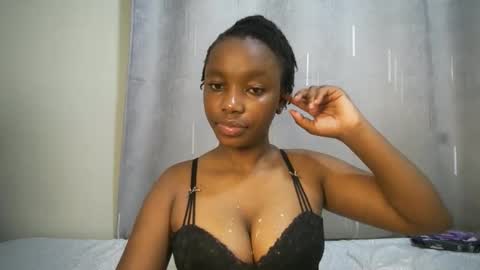 Snapshot of cutypookie chatting on 09.19.25 cutypookie online show from 09.19.25