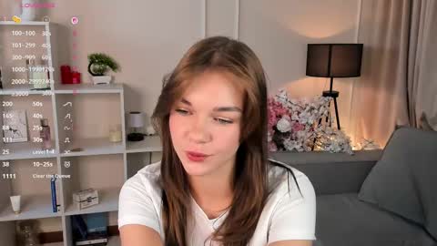 Cwen online show from 09.10.25