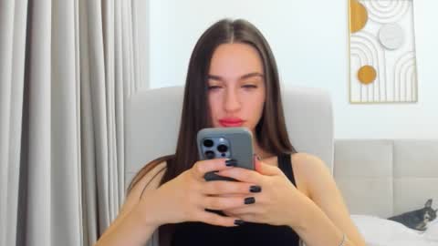 Snapshot of cyber_geisha chatting on 09.21.25 Eva online show from 09.21.25