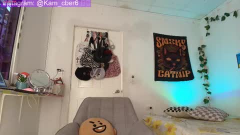 Snapshot of cybercami chatting on 09.24.25 Camila online show from 09.24.25