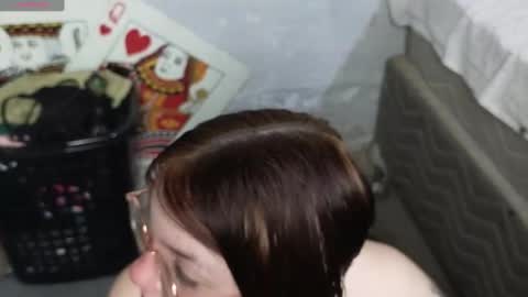 Lu online show from 12.04.24