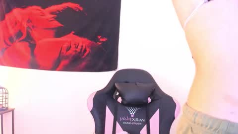 Snapshot of cyberia____________________ chatting on 12.03.25 cel I am independent Help me reach 200 thumbs up uwu online show from 12.03.25