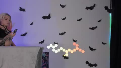  cyber zoe   online show from 10.22.25