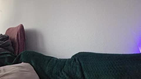 Cyndee Winter online show from 10.18.25