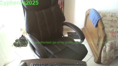 Snapshot of cypheros2025 chatting on 10.15.25 Chris online show from 10.15.25