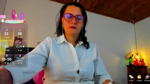 Mia  online show from 11.06.25