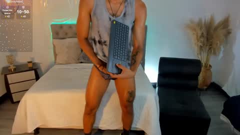 Snapshot of daarkomalfoy chatting on 01.28.25 Mauricio online show from 01.28.25