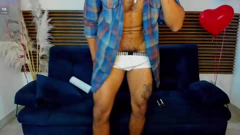 Snapshot of daarkomalfoy chatting on 02.14.25 Mauricio online show from 02.14.25