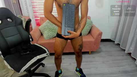 Snapshot of daarkomalfoy chatting on 02.15.25 Mauricio online show from 02.15.25