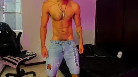 Snapshot of daarkomalfoy chatting on 03.05.25 Mauricio online show from 03.05.25