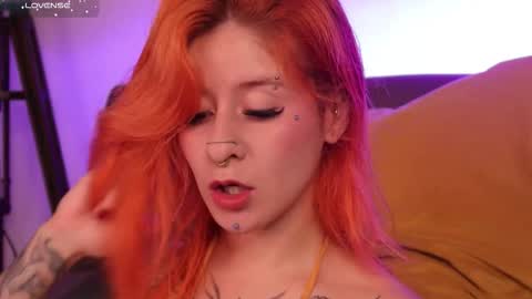 Snapshot of daarlene chatting on 11.03.25 Darlene online show from 11.03.25