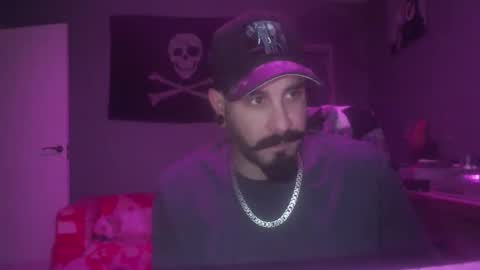 Snapshot of dabirdfree chatting on 05.08.26 Destroyer online show from 05.08.26