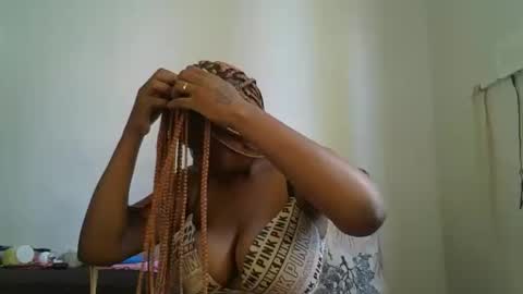 Snapshot of daddies_toy1 chatting on 10.21.25 daddyiestoy online show from 10.21.25