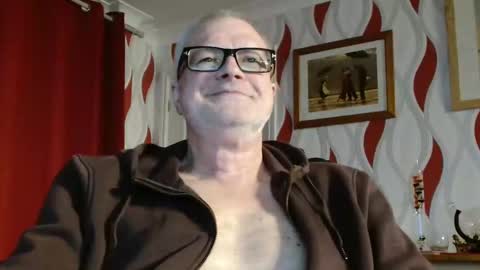 Snapshot of daddiescockforyou chatting on 03.06.25 Brian ... online show from 03.06.25