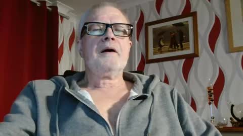 Snapshot of daddiescockforyou chatting on 03.09.25 Brian ... online show from 03.09.25