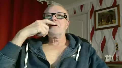 Snapshot of daddiescockforyou chatting on 10.01.25 Brian ... online show from 10.01.25