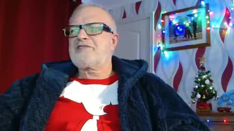 Snapshot of daddiescockforyou chatting on 12.22.25 Brian ... online show from 12.22.25