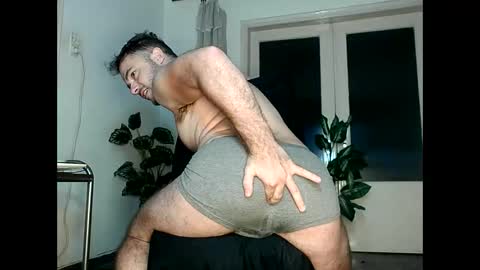 Greekboy28 online show from 09.30.25