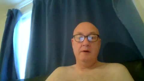 daddyhere4uall6 online show from 10.13.25