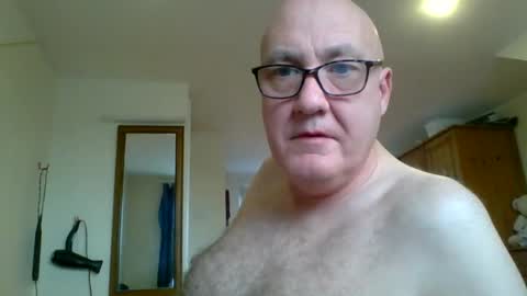 daddyhere4uall6 online show from 11.29.25