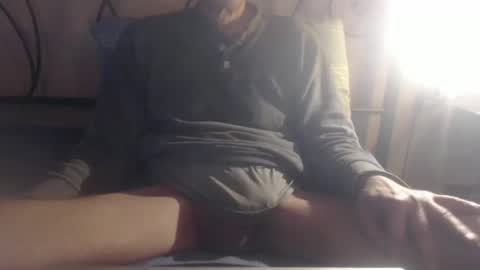 Snapshot of daddylove2017 chatting on 12.17.24 alby online show from 12.17.24