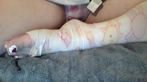 Snapshot of daddysgirlava chatting on 09.19.25 Ava Angel online show from 09.19.25