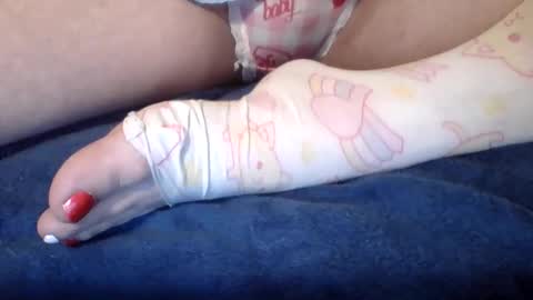 Snapshot of daddysgirlava chatting on 11.13.25 Ava Angel online show from 11.13.25