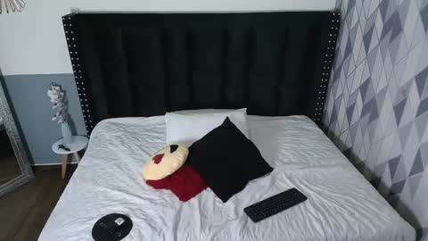 Anny  online show from 01.03.25