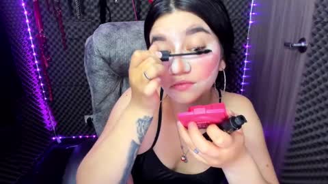 Snapshot of daddyspetite_ chatting on 02.20.25 Lili online show from 02.20.25