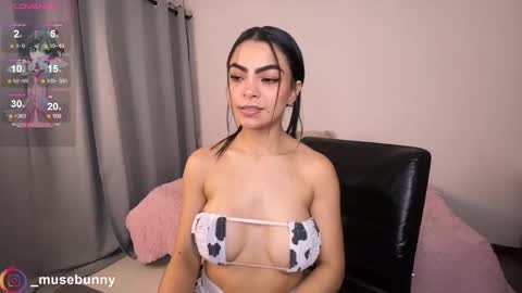 Sophie online show from 09.19.25