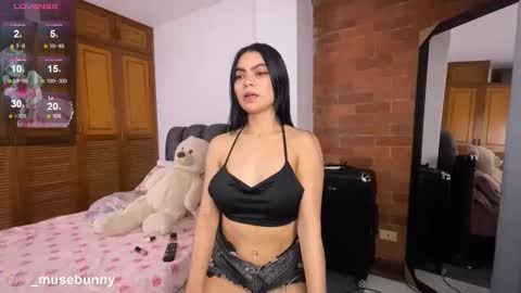 Sophie online show from 11.24.25