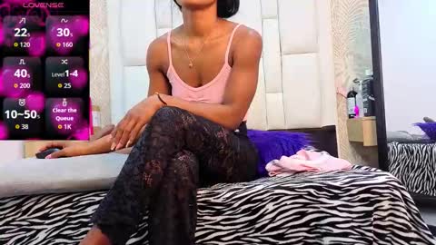 daffnelewis online show from 03.03.26