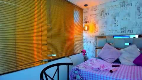 dafne_20 online show from 10.14.25