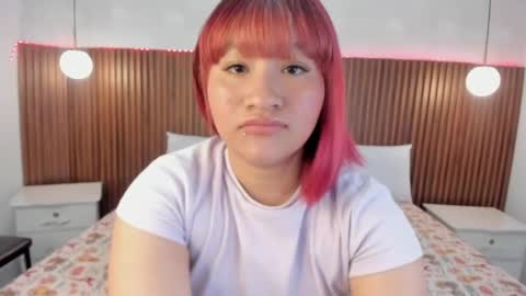 Snapshot of dafne_evaans chatting on 04.21.26 dafne_evaans online show from 04.21.26