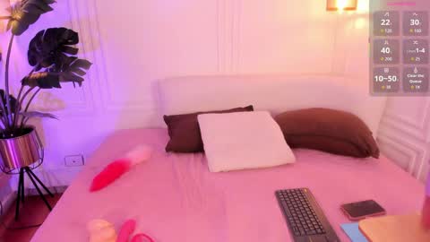 dafne_hillss online show from 03.13.26