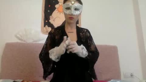 dafnesqueeze online show from 12.04.24