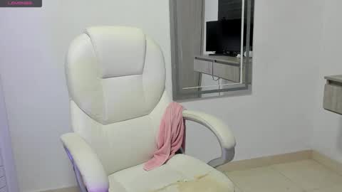 Dahian  online show from 10.21.25