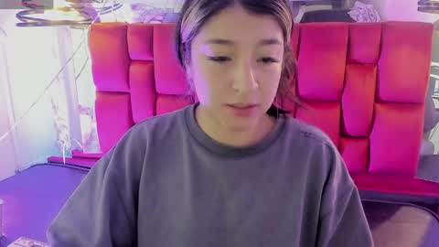 Dahiana  online show from 05.19.26