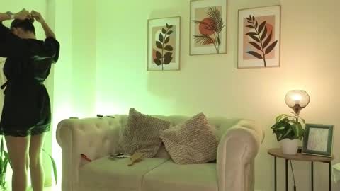 Dahiann Walcott online show from 02.17.26