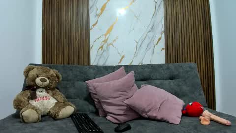 Snapshot of dahianaroa chatting on 02.21.26 dahianaroa online show from 02.21.26