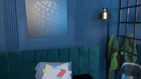 Dahiane Connor online show from 12.05.25