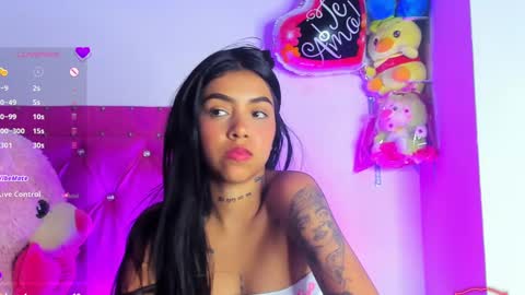    online show from 03.05.25