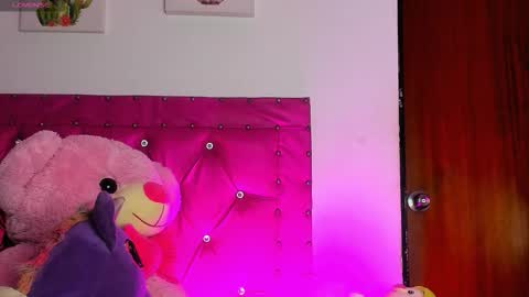    online show from 09.11.25